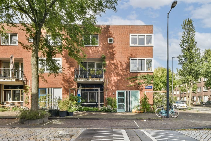 Foto 12 van Peter Martensstraat 45