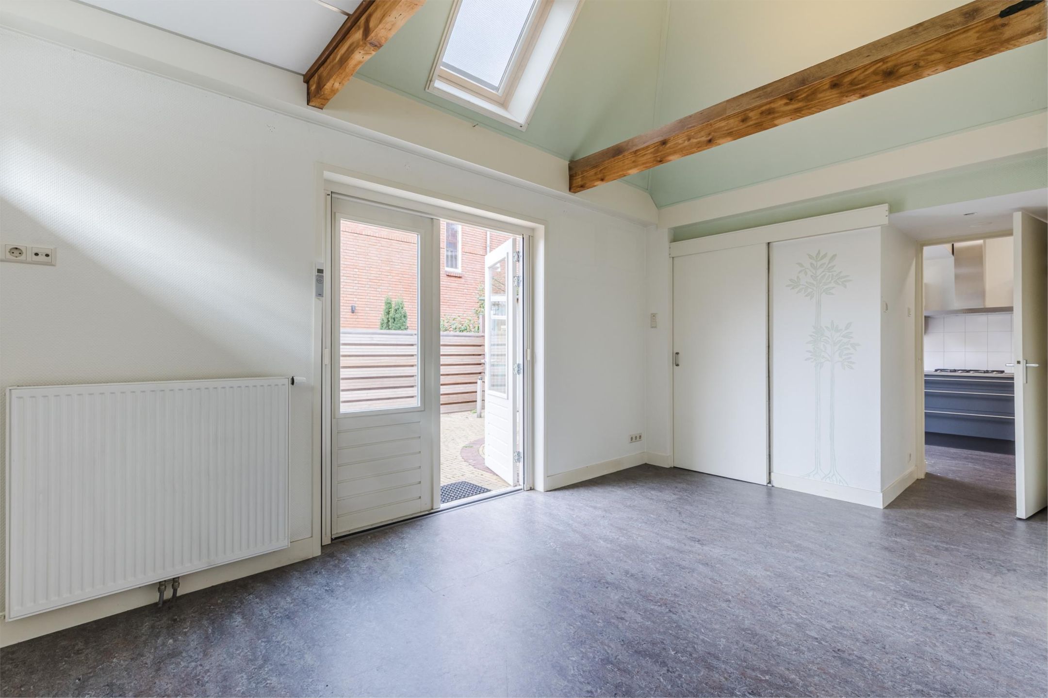 Photo 21 of Den Burghstraat 10