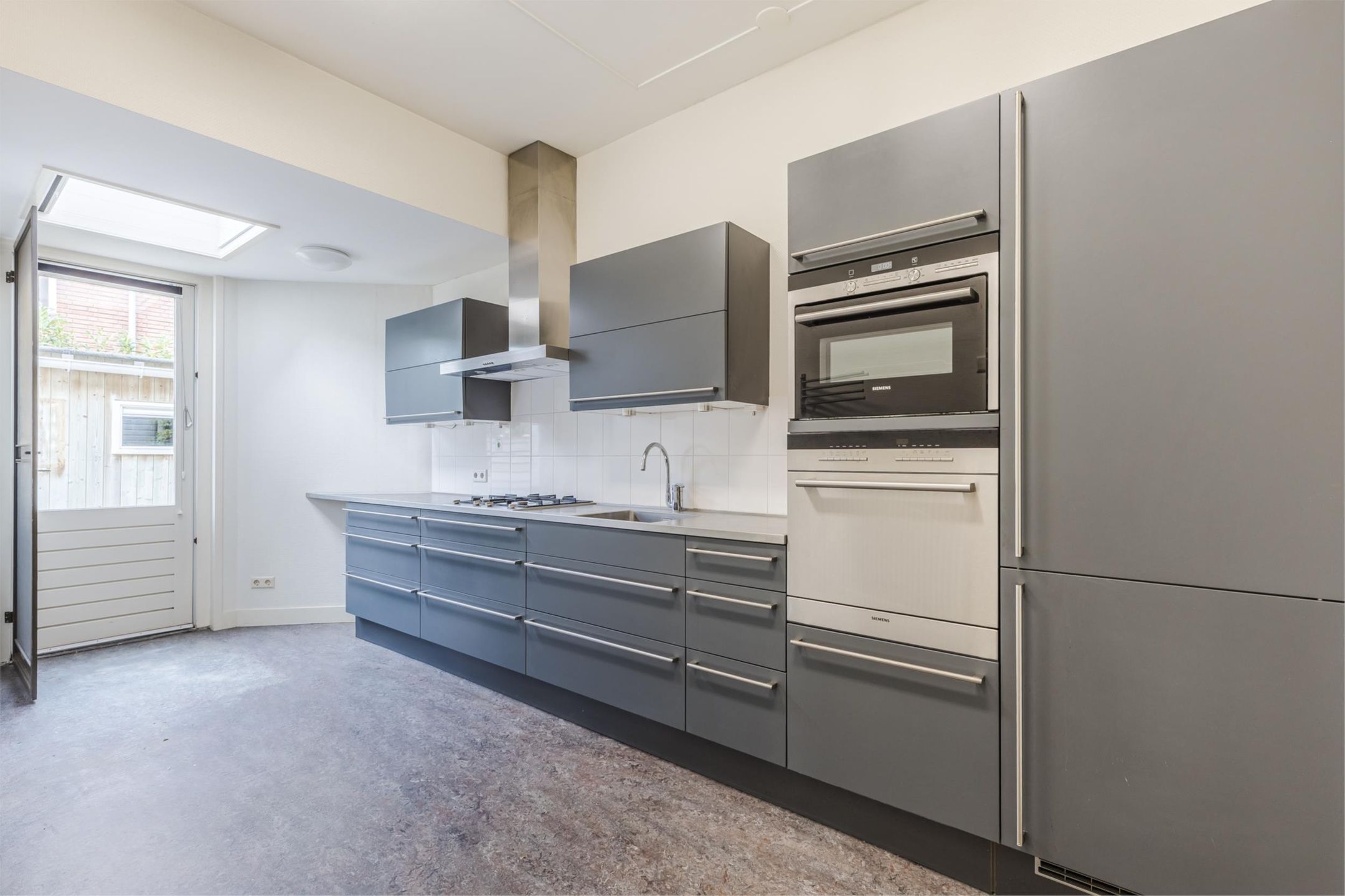 Photo 24 of Den Burghstraat 10