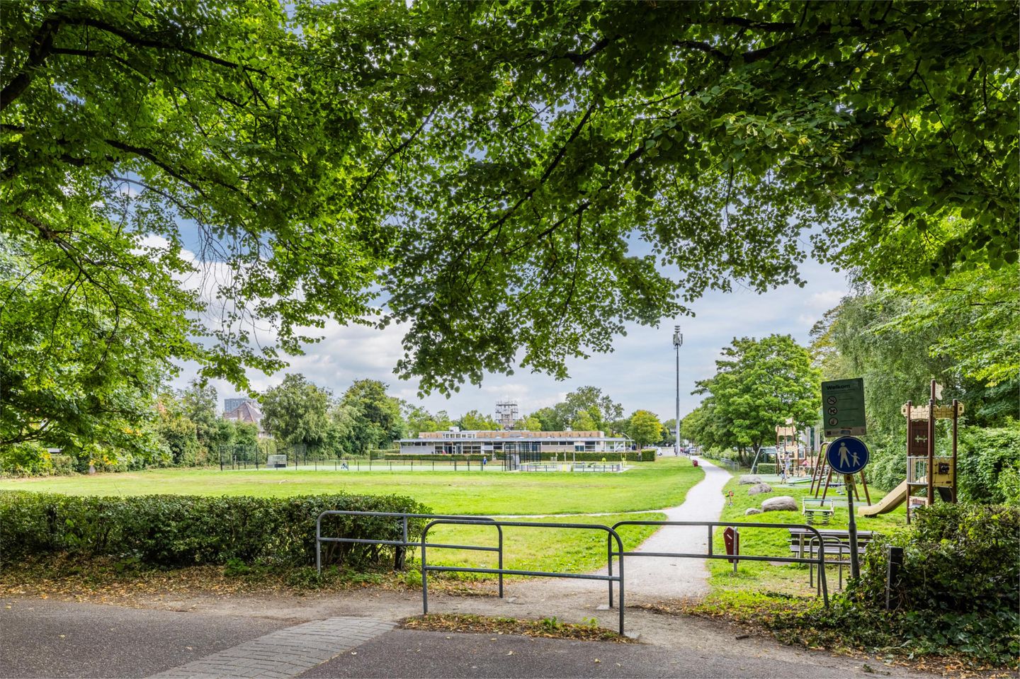 Photo 55 of Den Burghstraat 10