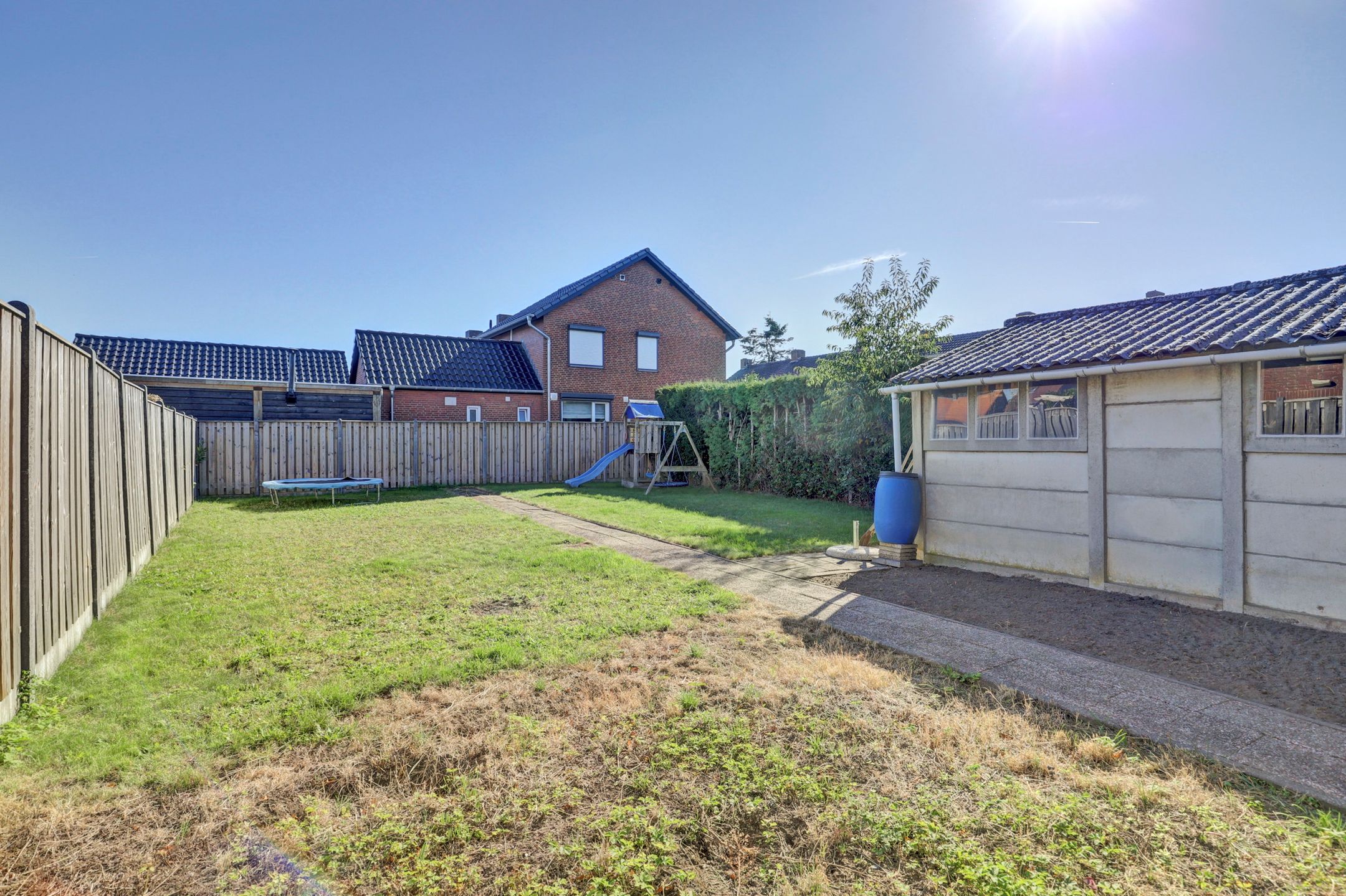 Foto 33 van Vlodropperweg 16