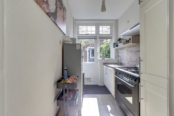 Photo 10 of Prins Bernhardstraat 62