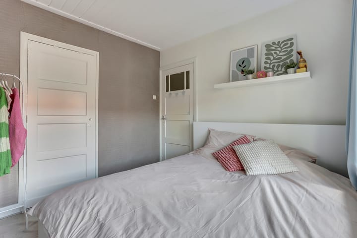 Photo 18 of Prins Bernhardstraat 62