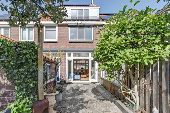 Photo 28 of Prins Bernhardstraat 62