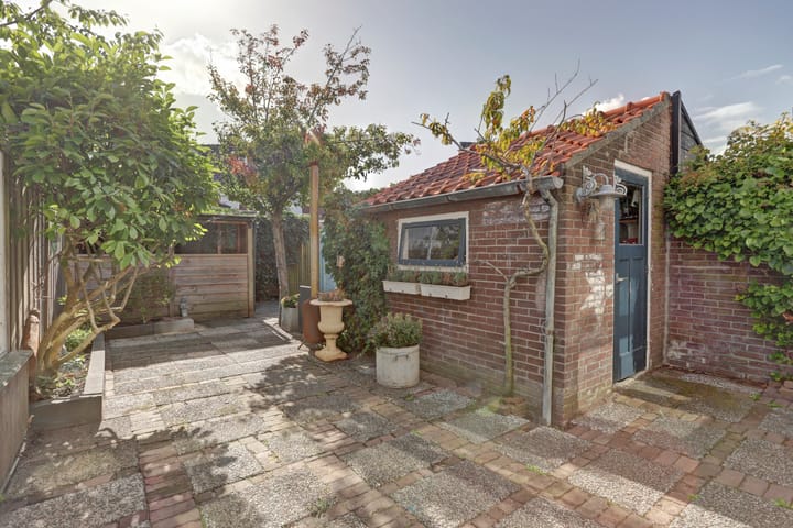 Photo 29 of Prins Bernhardstraat 62