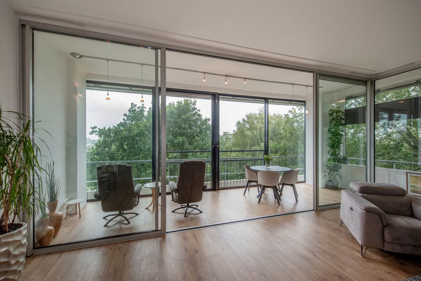 Foto 20 van Sir Winston Churchillln 283-F016