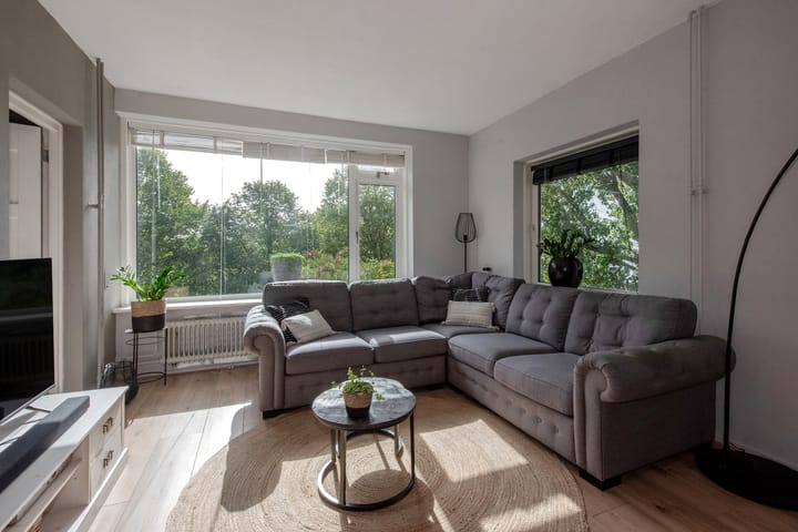 Foto 10 van Burgemeester Caan van Necklaan 634