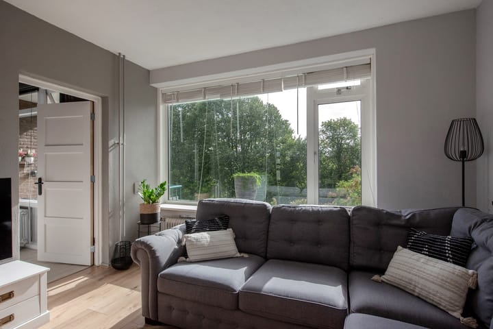 Foto 13 van Burgemeester Caan van Necklaan 634