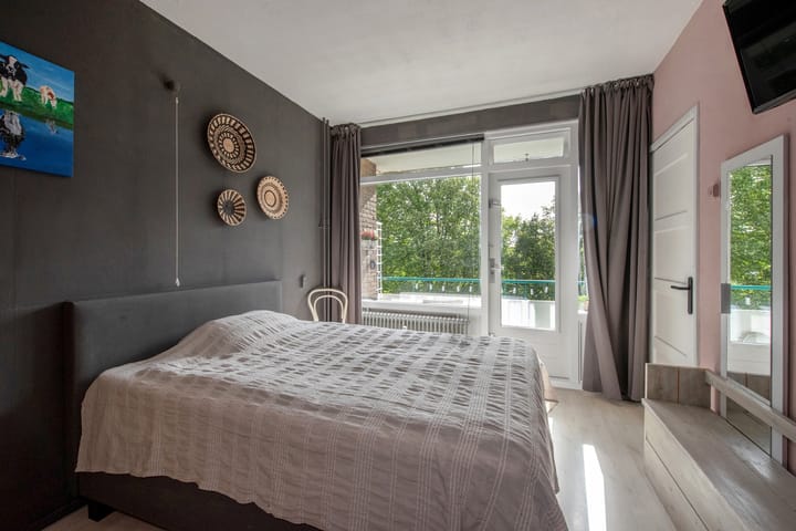 Foto 14 van Burgemeester Caan van Necklaan 634