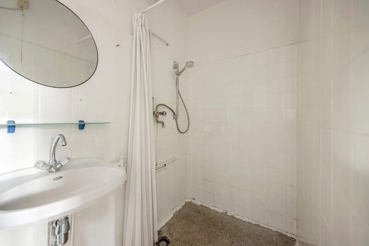 Foto 16 van Burgemeester Caan van Necklaan 634