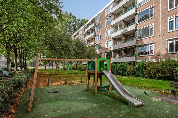 Foto 25 van Burgemeester Caan van Necklaan 634