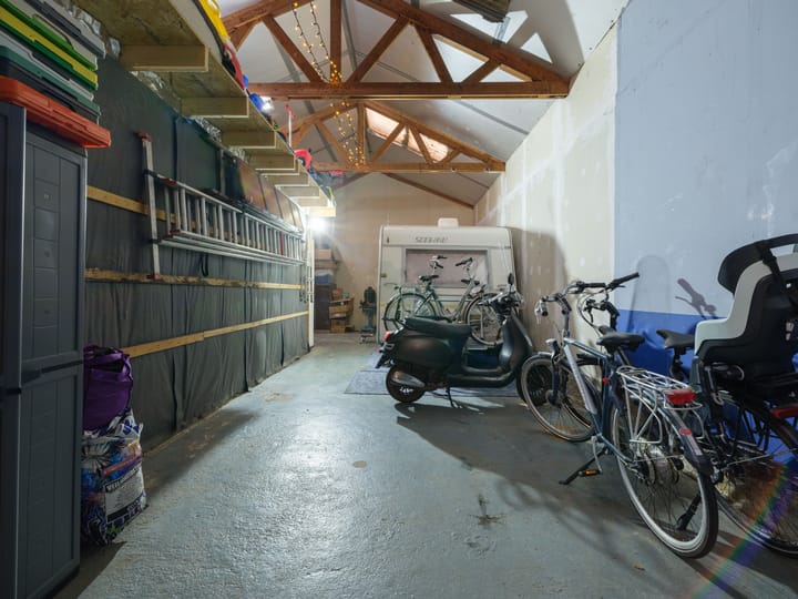 Foto 38 van Vierhuisterweg 24