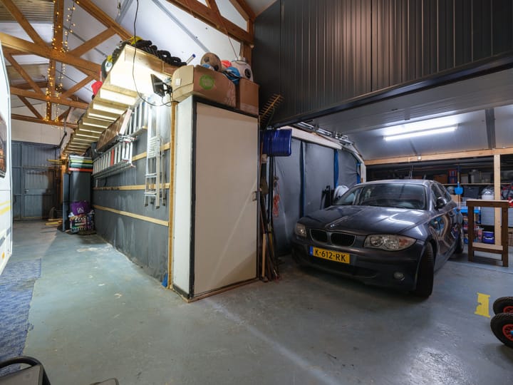 Foto 39 van Vierhuisterweg 24