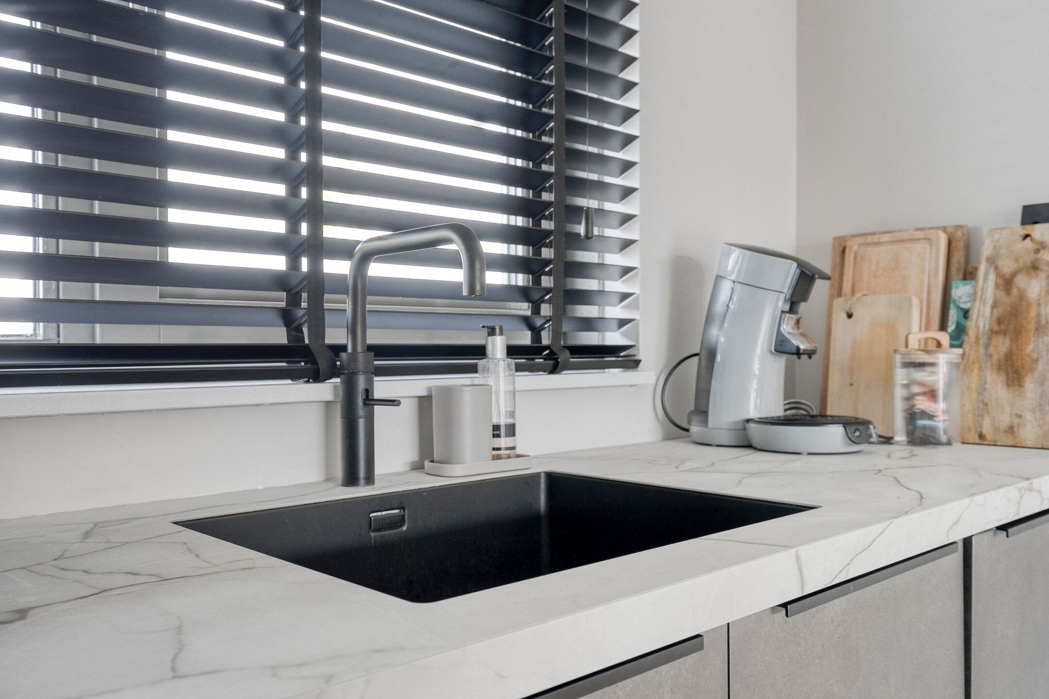 Photo 12 of Topaas 6