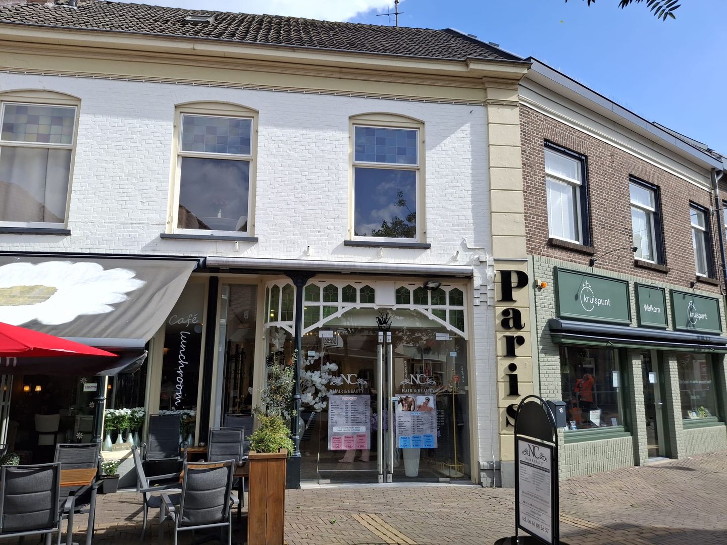 Bekijk foto 4 van Heezenstraat 12