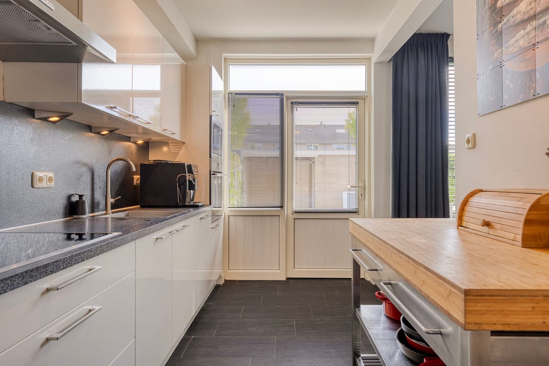 Photo 8 of Heilige Stoel 5222