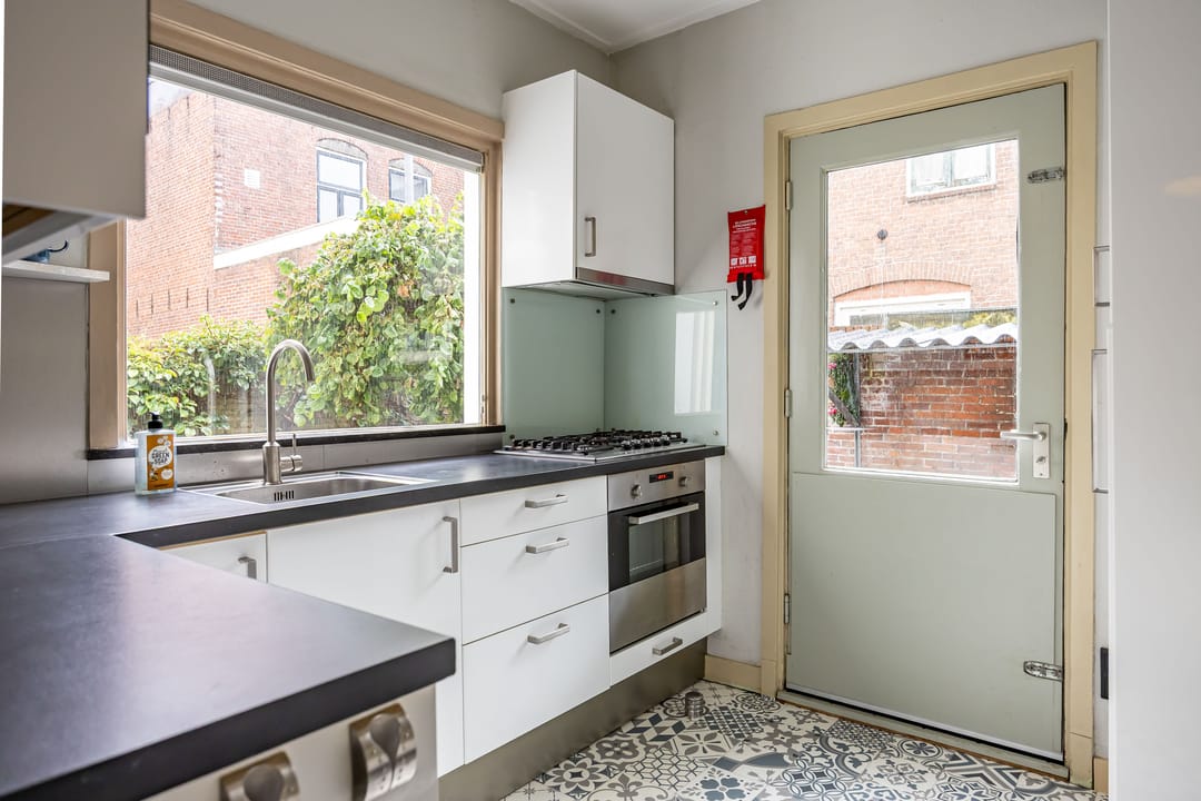 Photo 22 of Kraneweg 8