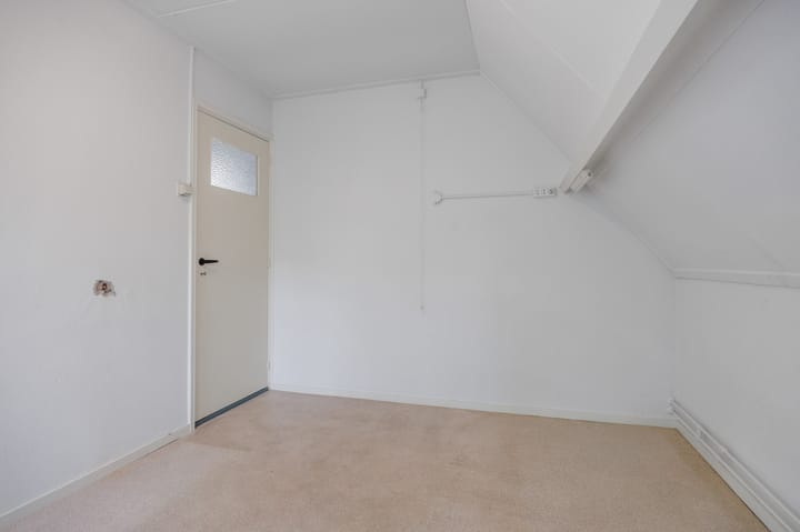 Photo 19 of Valgeweg 18