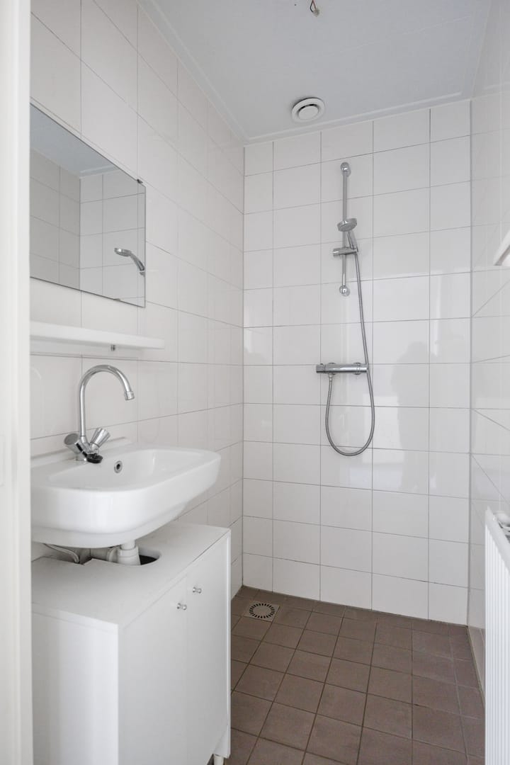 Photo 20 of Valgeweg 18