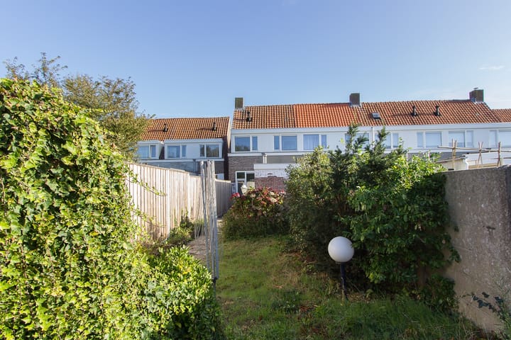 Foto 3 van Monseigneur Völkerstraat 126