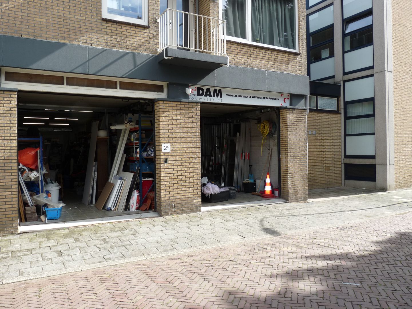 Bekijk foto 2 van Jacobus van Looystraat 2-A