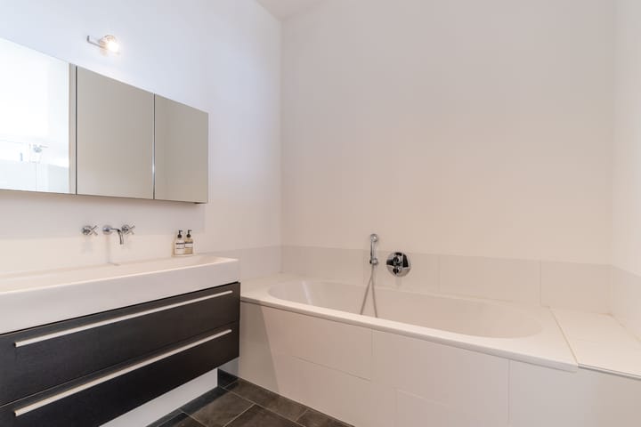 Foto 28 van Gevers Deynootweg 27-B