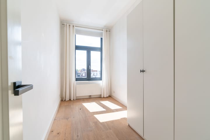 Foto 31 van Gevers Deynootweg 27-B