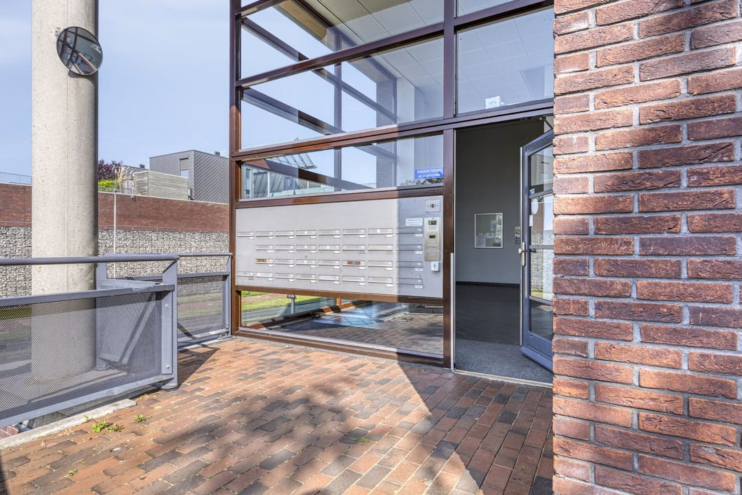 Foto 7 van Middeldijkerplein 131