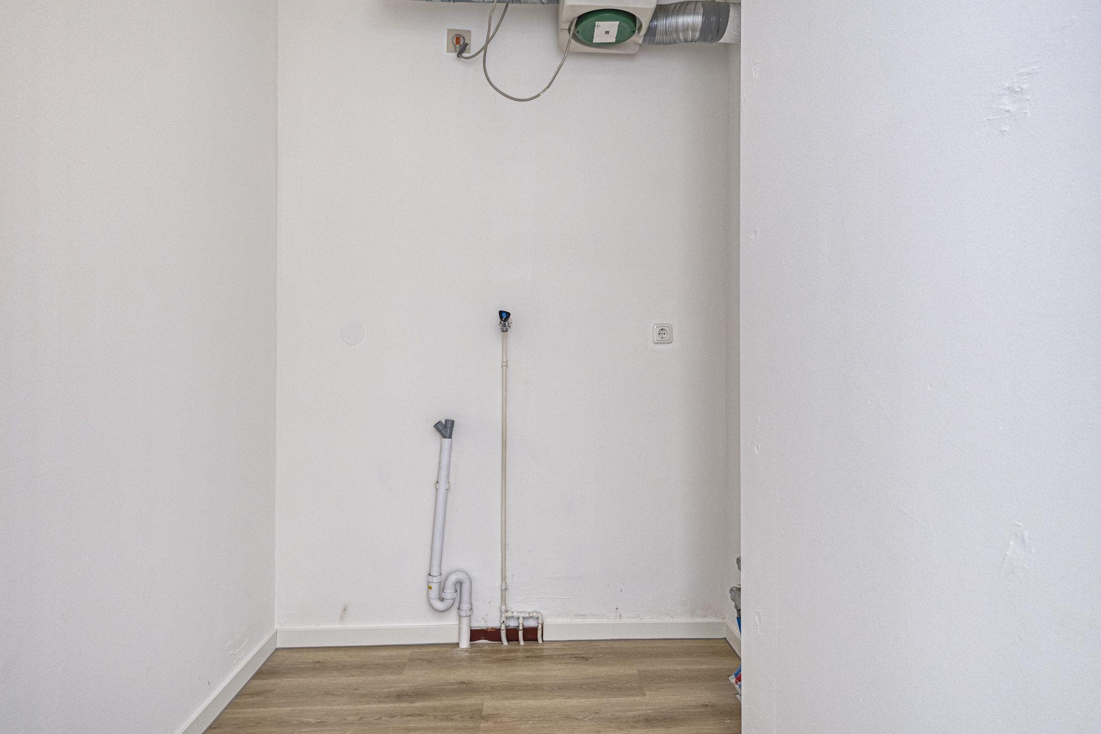 Foto 21 van Middeldijkerplein 131