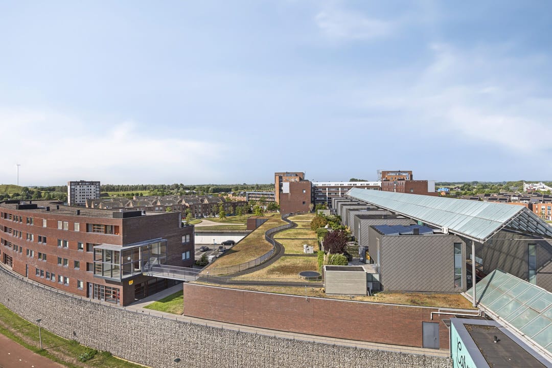 Foto 22 van Middeldijkerplein 131