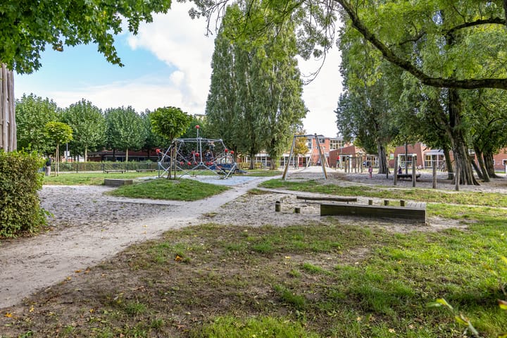 Foto 38 van Jacob van Ruysdaelstraat 76