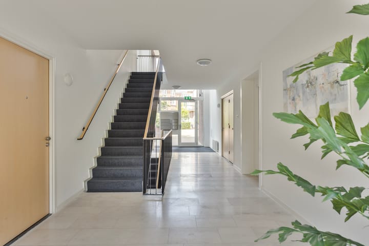 Photo 3 of Knuvelderlaan 13