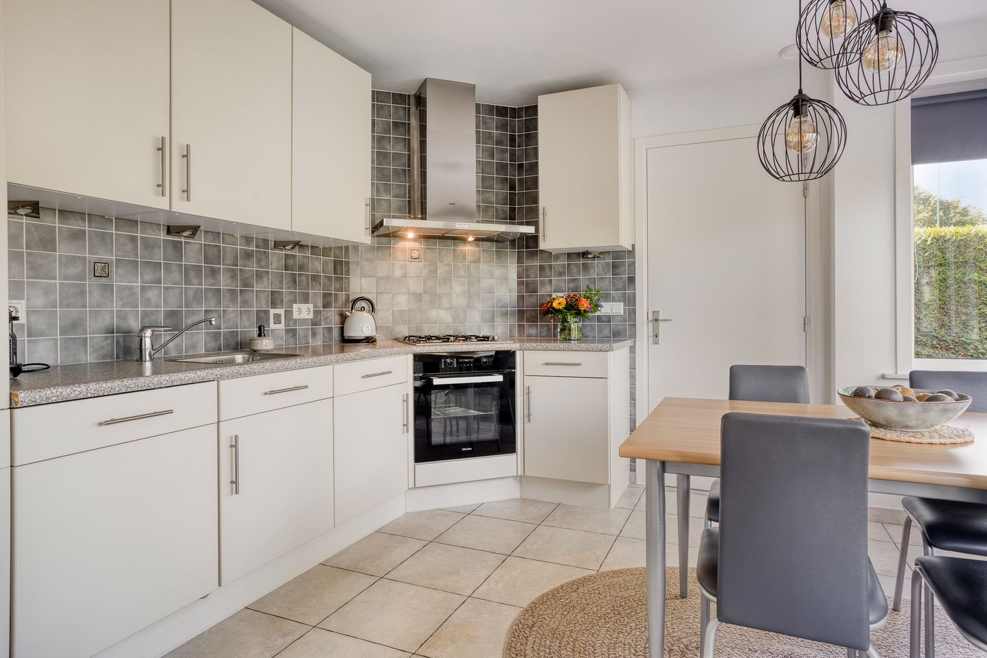 Photo 14 of Cuwaertstraat 5