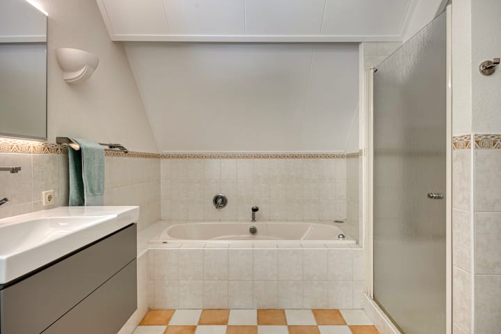 Foto 24 van Prins Hendrikweg 37