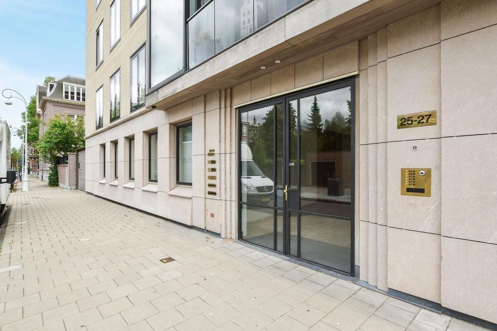 Foto 31 van Banstraat 25-B