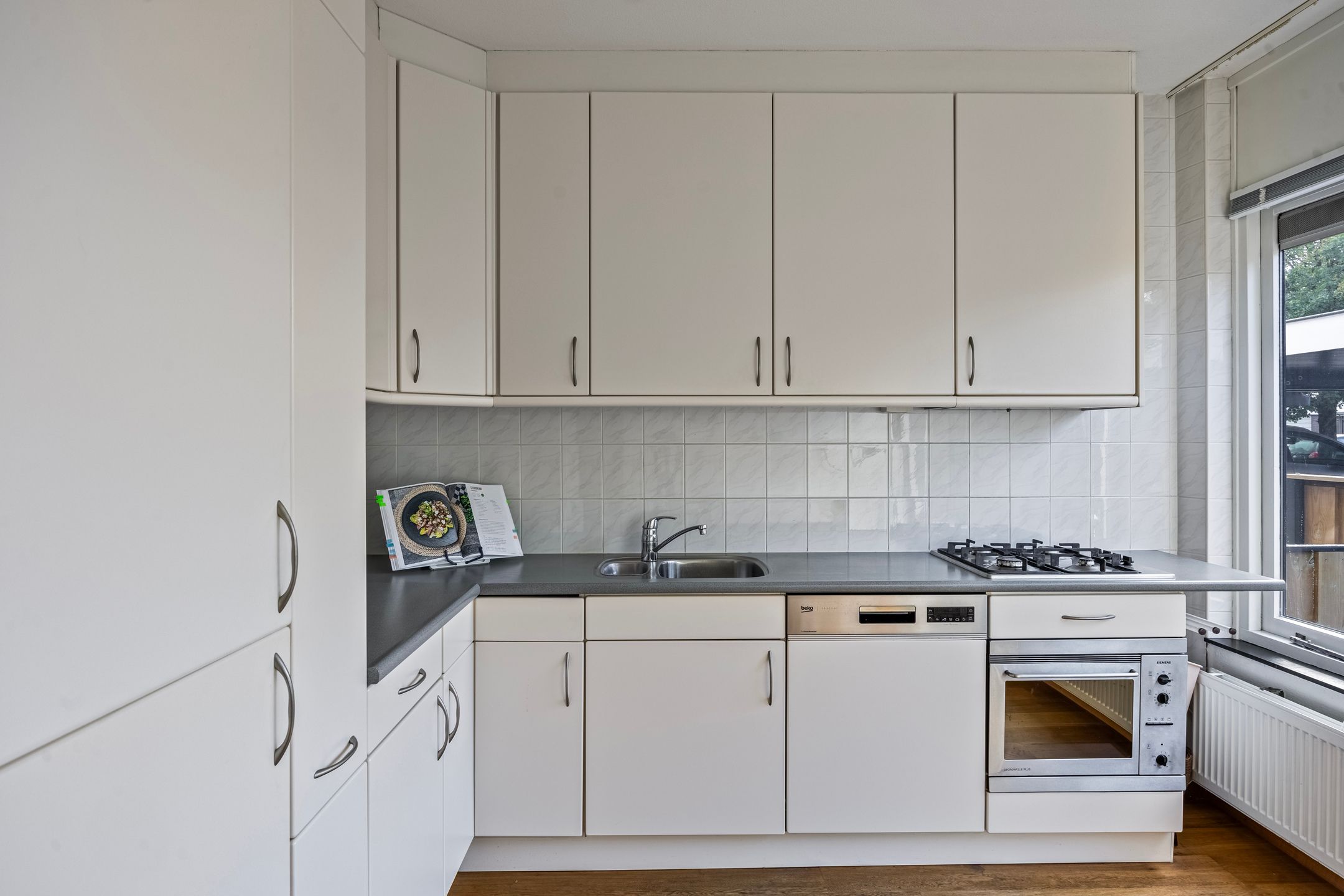 Photo 9 of Beemdgras 42