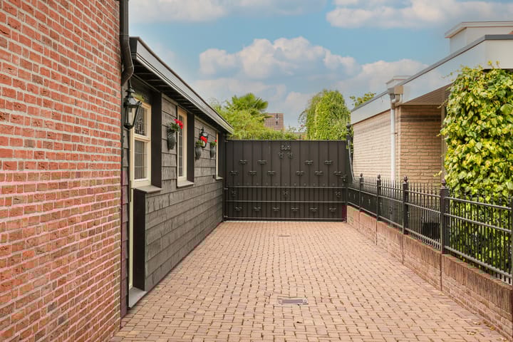 Foto 44 van Rooijsestraat 103-A