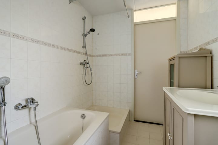 Foto 20 van Albert Camuslaan 11