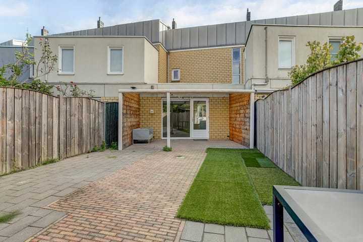 Foto 25 van Albert Camuslaan 11