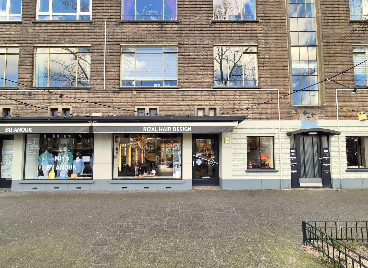 View photo 2 of Goudsbloemlaan 130