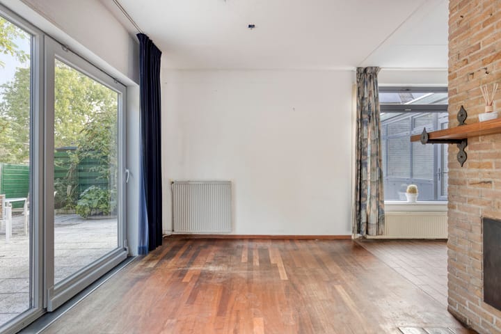 Photo 14 of Langeweid 11