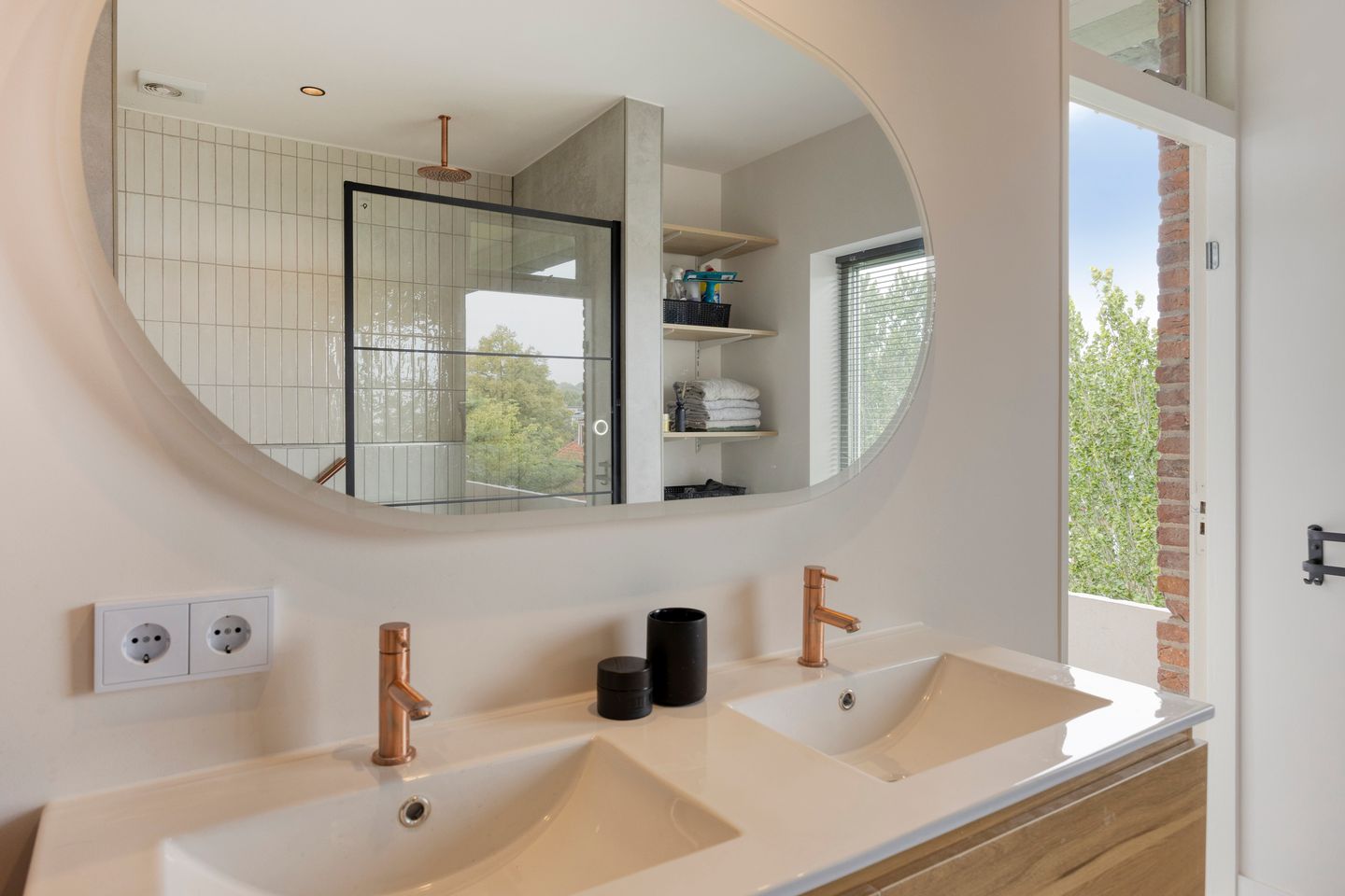 Foto 19 van Everard Meysterweg 57-C