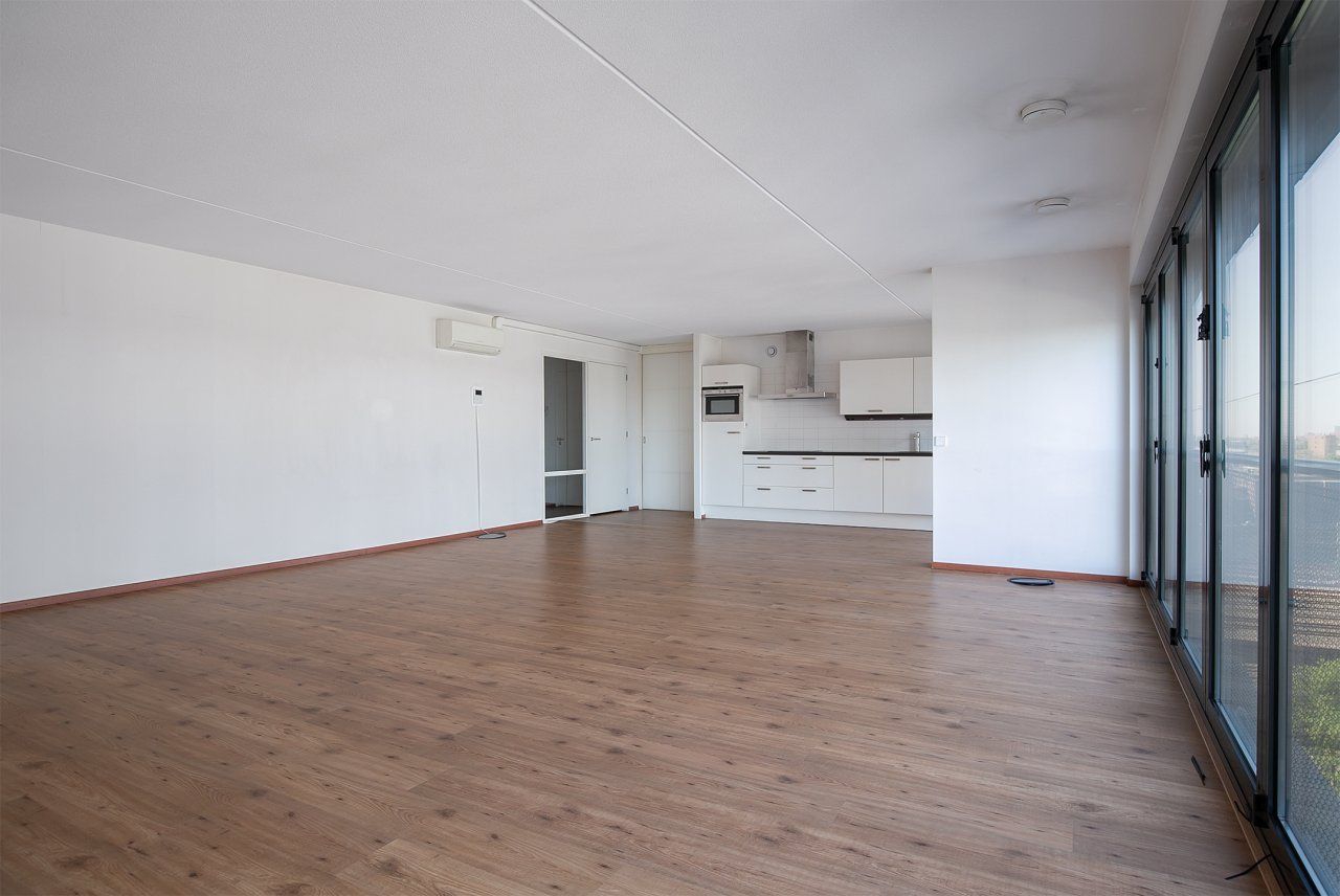 Foto 3 van Purperhoedenveem 122