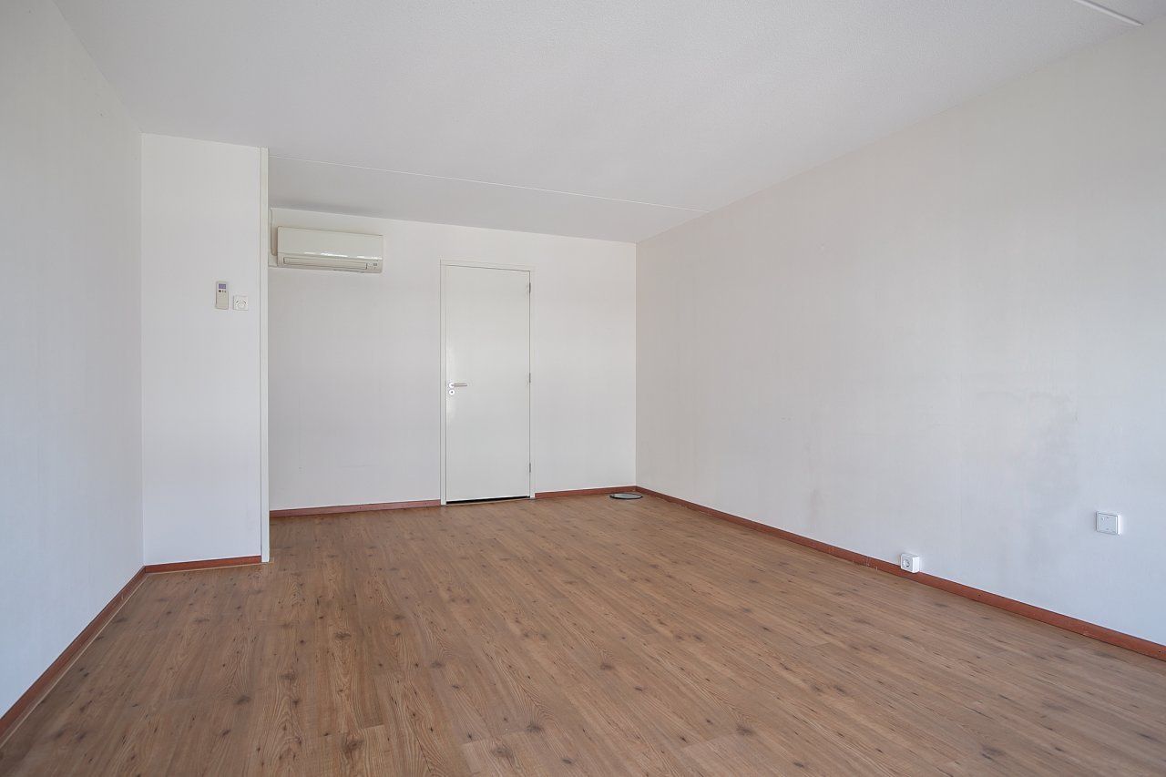 Foto 9 van Purperhoedenveem 122