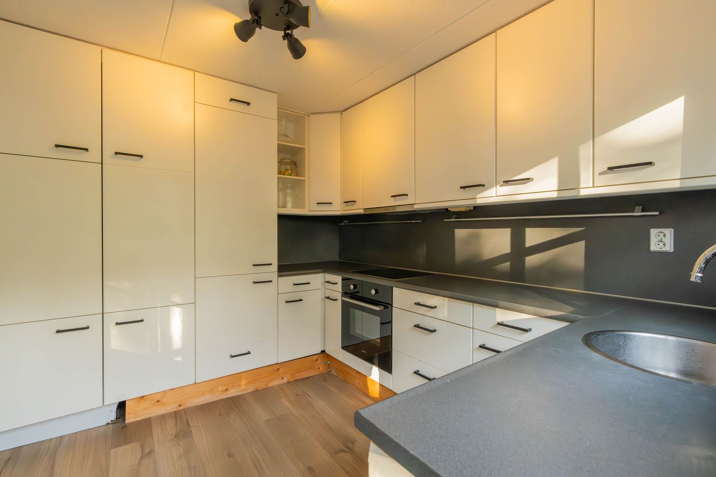 Photo 14 of Molenstraat 32