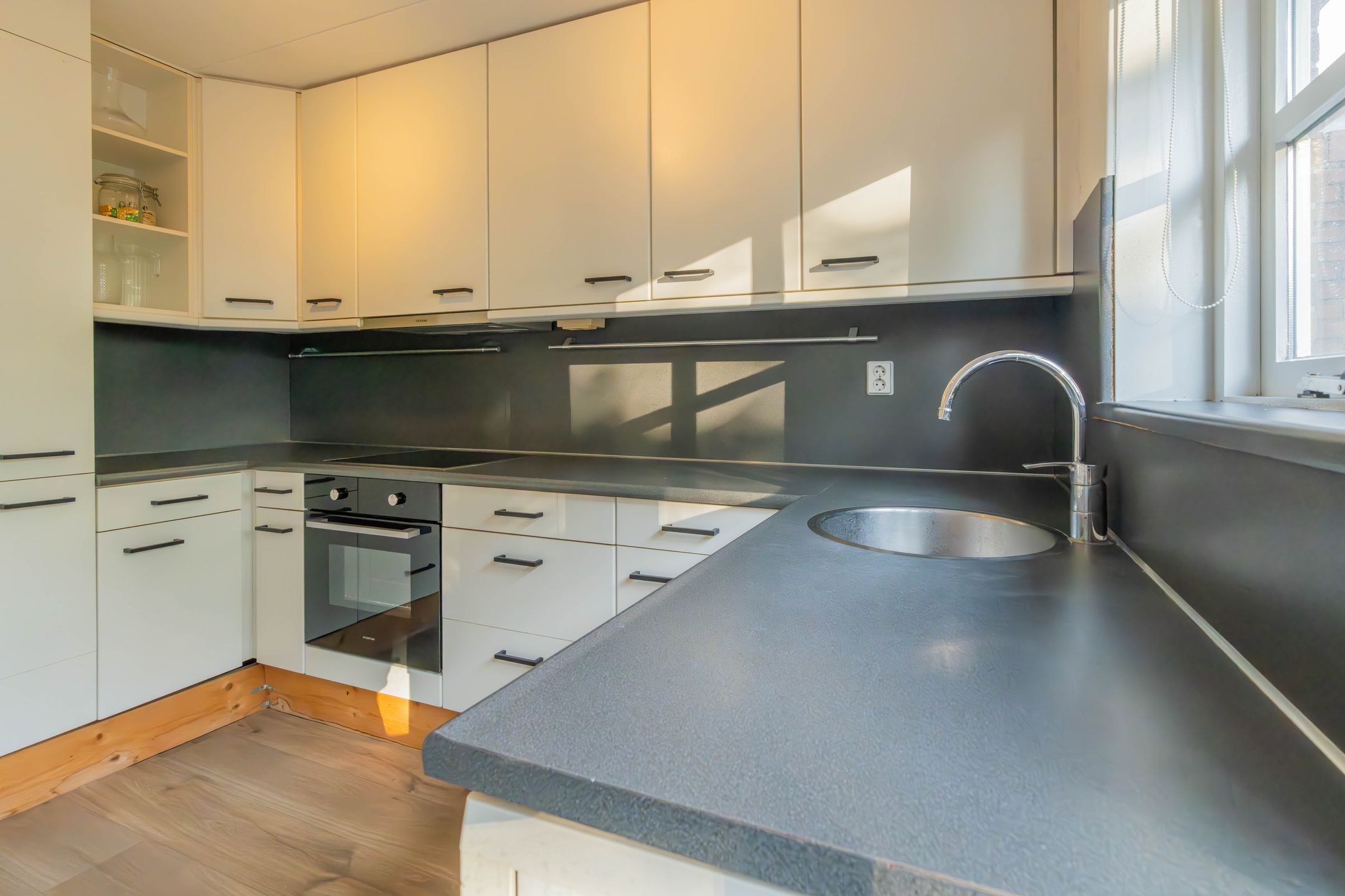 Photo 15 of Molenstraat 32