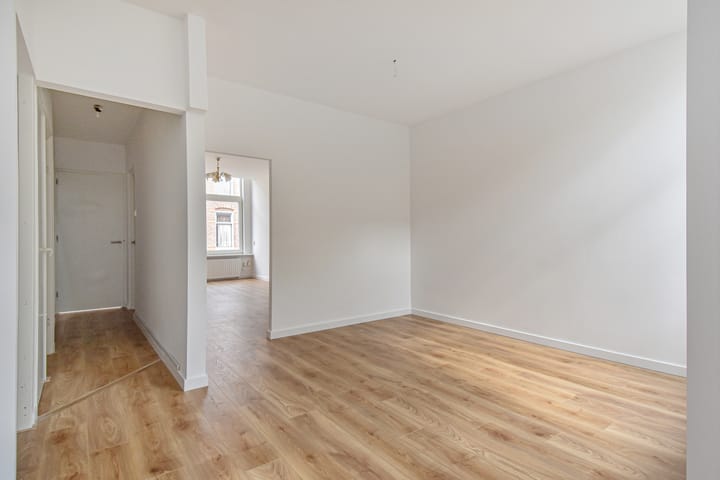 Foto 8 van Vinkensteynstraat 140