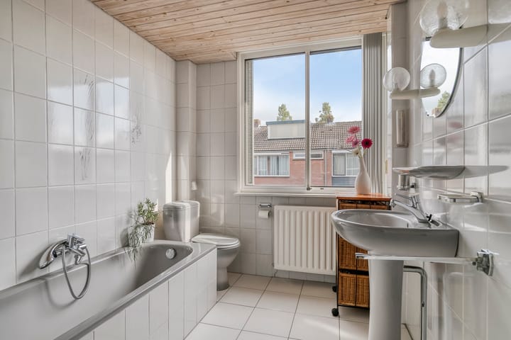 Foto 17 van Prinses Irenestraat 15