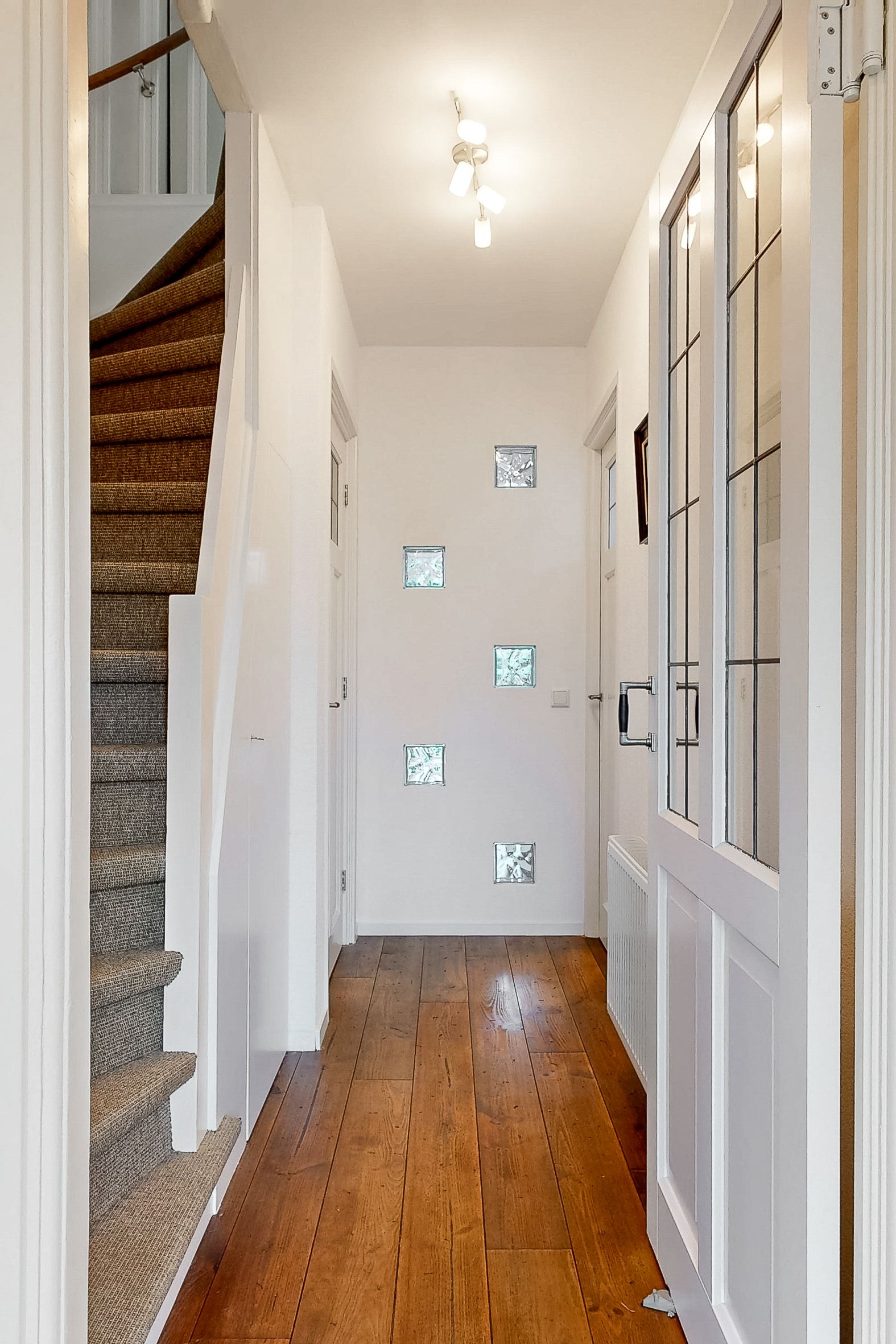 Photo 6 of Willem de Zwijgerlaan 35