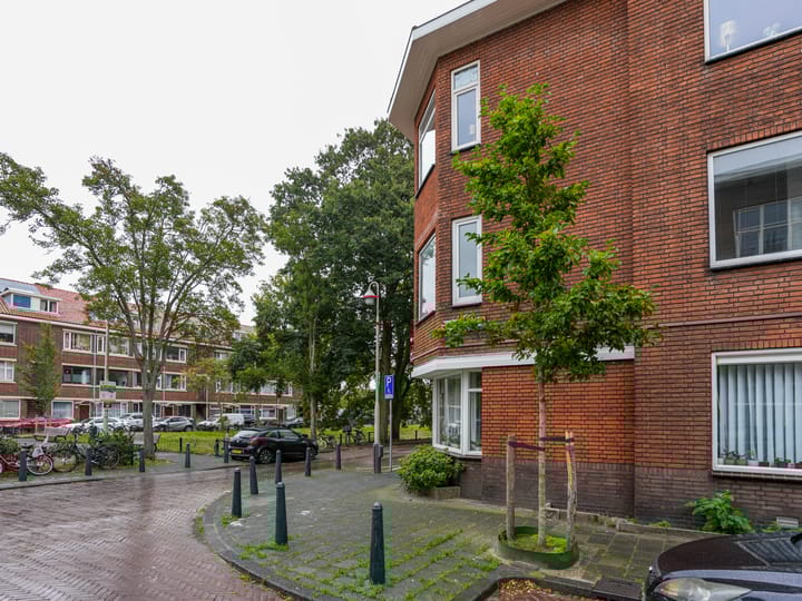 Foto 2 van Aarnout Drostlaan 61